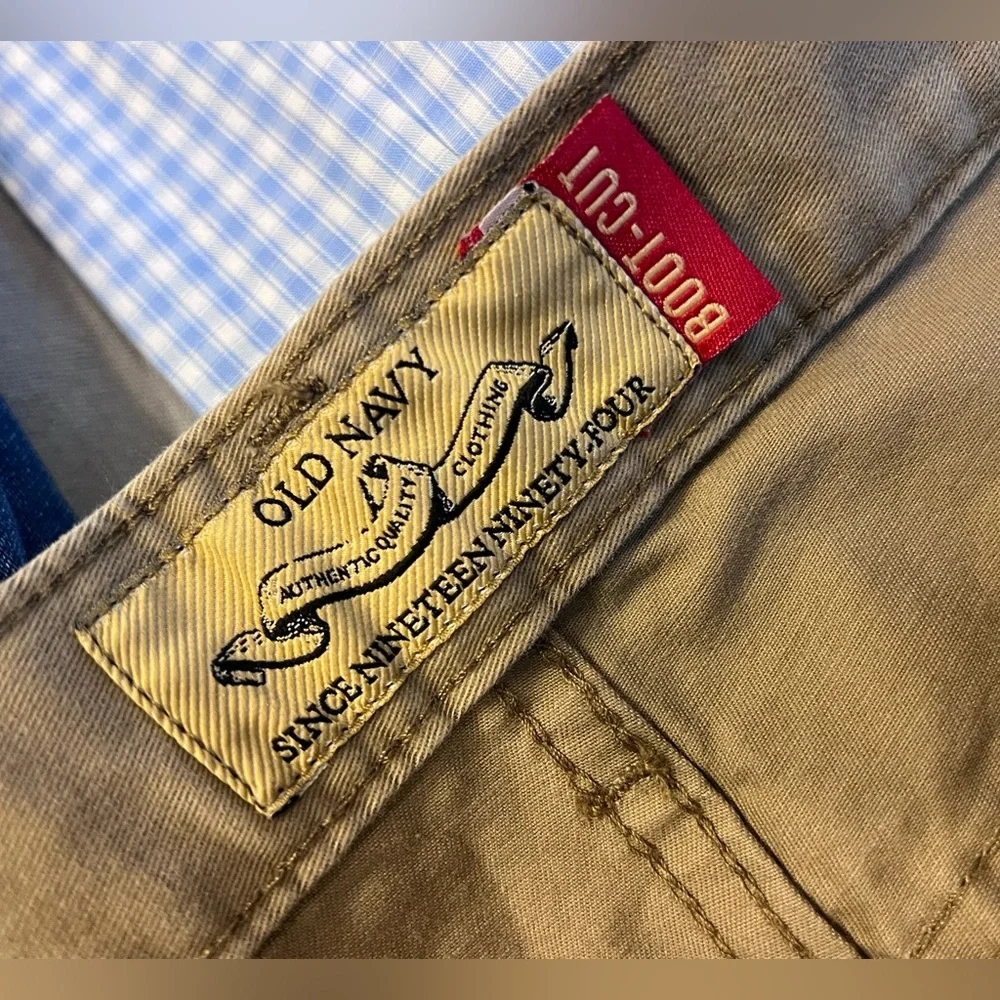 Men's size 34x34- OLD navy bootcut beige pants- new with tags